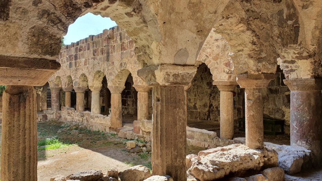 Guided tour of Lipari and Norman cloister